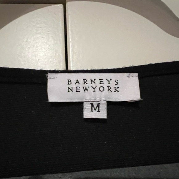 Barneys New York Top, Black And White, T-Shirt Style, Size M - Picture 3 of 6
